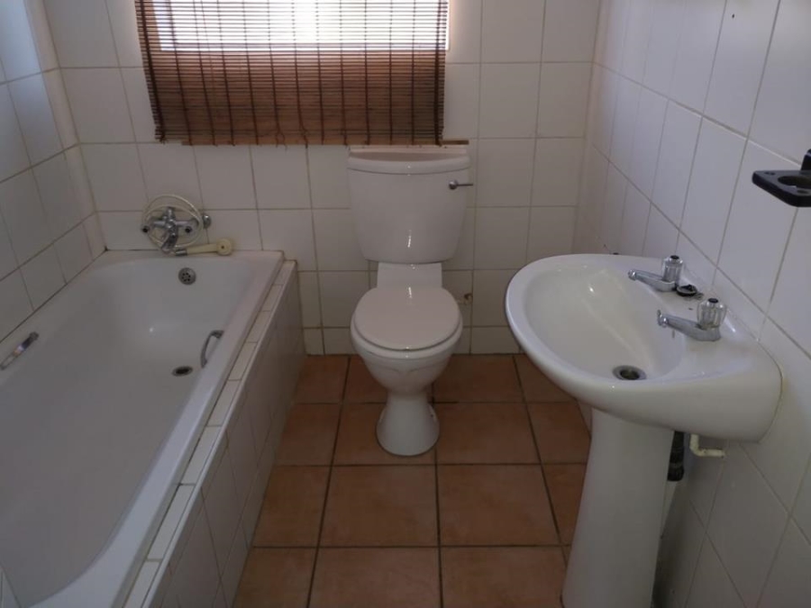 3 Bedroom Property for Sale in Universitas Free State